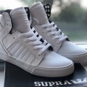 Brand New SUPRA Sneakers - White, Size 39